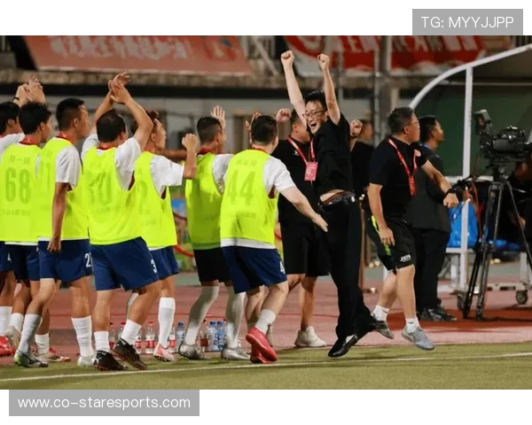 中国足球队球星考高中：从绿茵场到考场的跨界挑战与成长之路